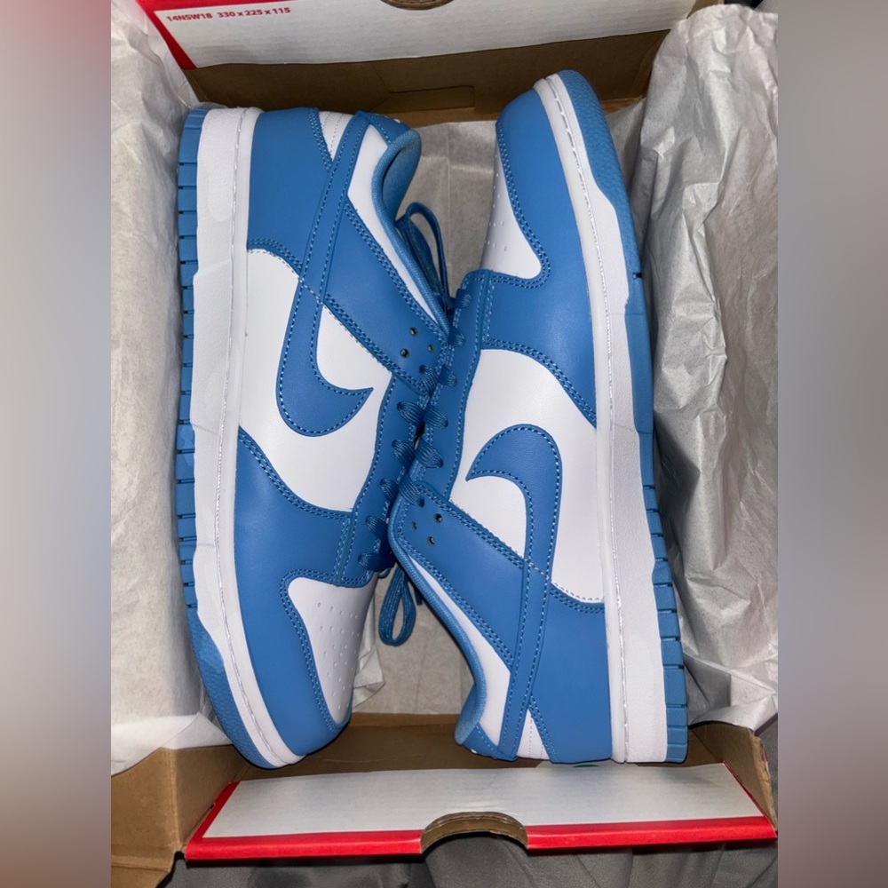 Nike UNC dunk men’s size 11